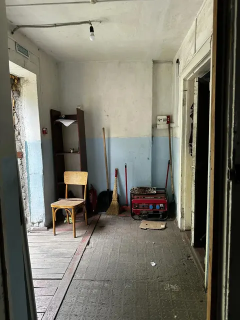 Встроенное нежилое помещение общей площадью 112,8 кв.м, с кадастровым номером 93:29:0050104:2214, расположенное по адресу: Российская Федерация, Донецкая Народная Республика, городской округ Енакиево, поселок городского округа Карло-Марксово, улица Конституции, дом 5, помещение а