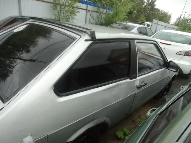 Автомобиль марки  ВАЗ 2108, цвет серебристый, ГРЗ С 989 РУ 86, VIN XTA210800G0063234, г/в 1986 (ключи и документы отсутствуют, техническое состояние не проверялось, пробег не известен). Имущество продается в том виде, в каком оно есть, в случае продажи возврату/обмену не подлежит. За скрытые дефекты имущества Продавец ответственности не несет.