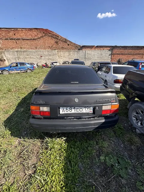 Автомобиль «Фольксваген Пассат» 1989 г. в., г/н А681ЕО196, VIN WVWZZZ31ZLE064042