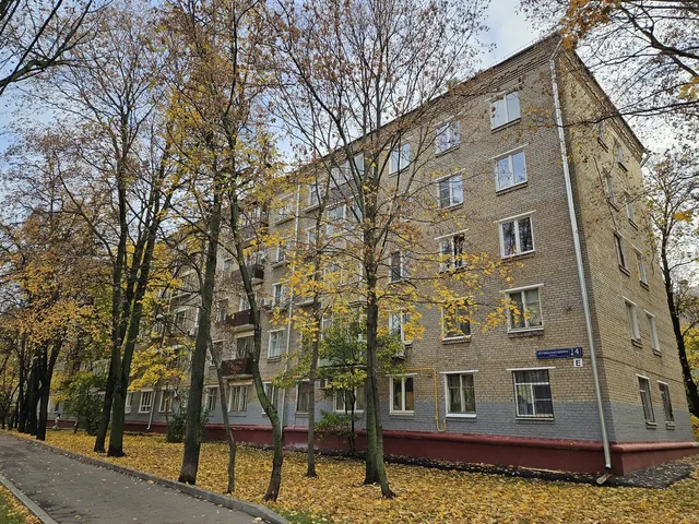 Продажа имущества, находящегося в собственности города Москвы: жилое помещение по адресу: г. Москва, ул. Лётчика Бабушкина, д. 4, кв. 34, ком. 2, площадью 18,8 кв. м. (Этаж № 2), кадастровый номер: 77:02:0010017:4065