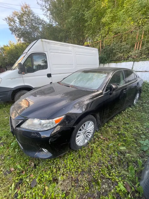 Легковой автомобиль LEXUS ES250, 2013 г.в., г/н Т999АТ124, VIN JTHBJ1GG102036605, № кузова JTHBJ1GG102036605, цвет черный. Идентификационные номера не сверялись, рабочее состояние не проверялось, ключи и документы отсутствуют, автомобиль закрыт. Должник Рукосуев Е.А. Обременения: Арест, запреты на рег. действия, судебный запрет. Начальная цена продажи 1811800,00 руб. Задаток 272000,00 руб. (пор. 2199)