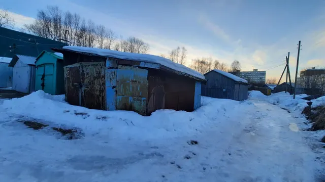 нежилое помещение - гараж, кадастровый номер 51:01:0206001:70, местоположение: Мурманская область, муниципальный округ Кольский, поселок городского типа Мурмаши, гаражно-строительный кооператив № 5, гараж 20