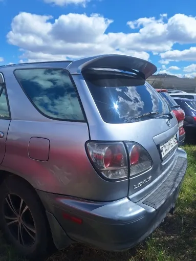 Легковой автомобиль универсал Lexus RX300, 2001 г.в., г/н T109ME124, VIN JTJHF10UX10221646, номер кузова JTJHF10UX10221646, номер двигателя 1172301, цвет серый. Начальная цена продажи 608 000 руб. Задаток 91250 руб.