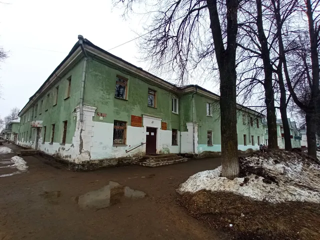 1. Наименование: Здание, адрес: Удмуртская Республика, г.Глазов, улица Советская, дом 2, назначение: нежилое, площадь: 1 128,5 м², кадастровый номер: 18:28:000010:653. Вводы хозяйственно-питьевого водопровода от колодцев ВК-3.2,16; ВК-3.2,19 до наружной стены здания, адрес: Удмуртская Республика, городской округ город Глазов, город Глазов, улица Советская, 2,  назначение: сооружения коммунального хозяйства, протяженность: 76 м, кадастровый номер: 18:28:000010:1053. Выпуски хозяйственно-бытовой к