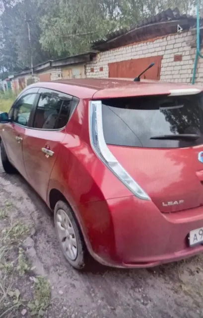 А/м Nissan Leaf красного цвета, 2013 г.в., гос. №А903АУ 252, VIN AZE0061923, номер двигателя EM57029790A