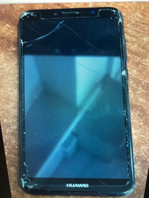 Сотовый телефон марки Huawei Honor imei 866159043893202, 866159043893210, б/у черного цвета — 1 шт.