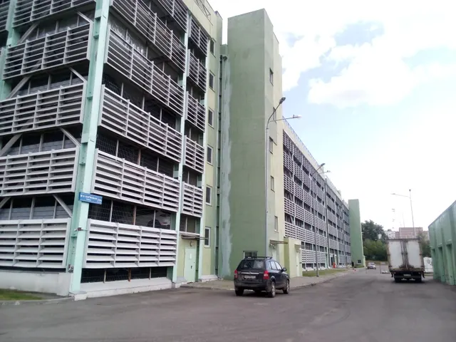 Продажа имущества, находящегося в собственности города Москвы, нежилое помещение по адресу: г. Москва, ул. 16-я Парковая, д. 20А, стр. 1 площадью 13,3 кв. м. (Этаж № 4, м/м 570), кадастровый номер: 77:03:0005020:5489