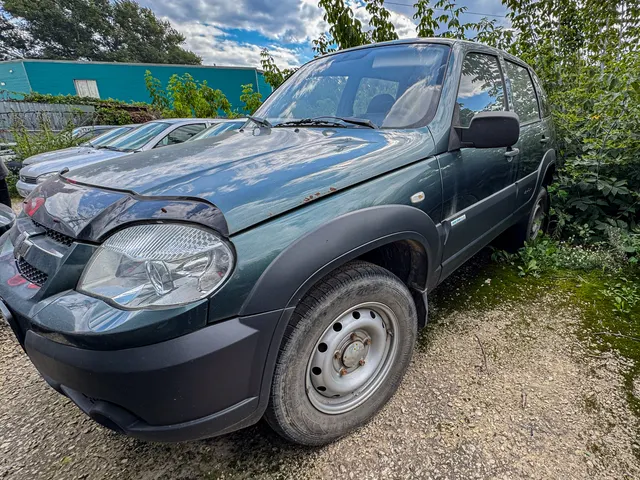 Легковой автомобиль CHEVROLET NIVA, 212300-55, 2011 года выпуска, идентификационный номер (VIN): X9L212300B0349971, модель, номер двигателя – 2123, 0363161, цвет кузова – темный серо-зеленый метал