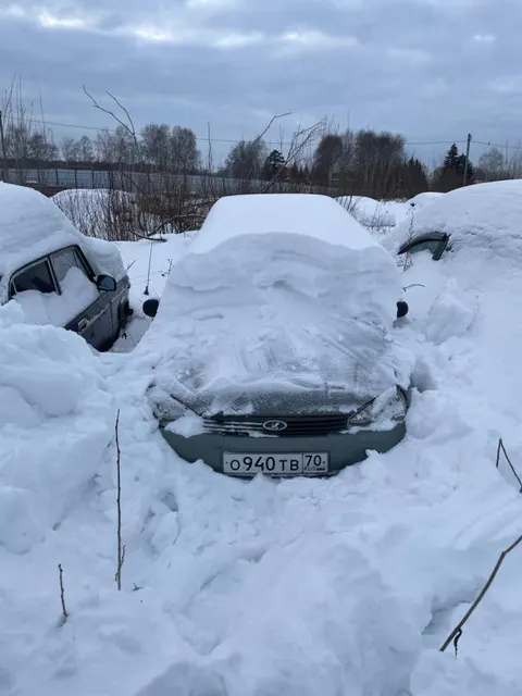 Автомобиль ВАЗ 21099, Автомобиль Ниссан Максима, Автомобиль Toyota Avensis, Автомобиль ВАЗ  21093, Автомобиль ВАЗ 11183, Автомобиль Ниссан Bluebird Sylphy, Автомобиль ВАЗ 2109