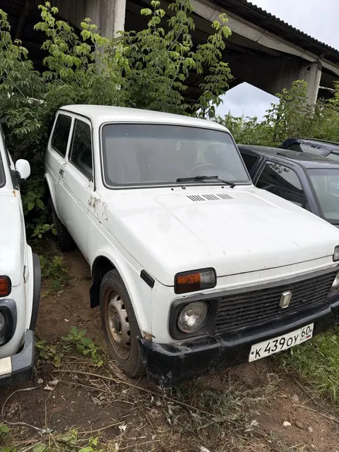 Легковые автомобили, 4 штуки