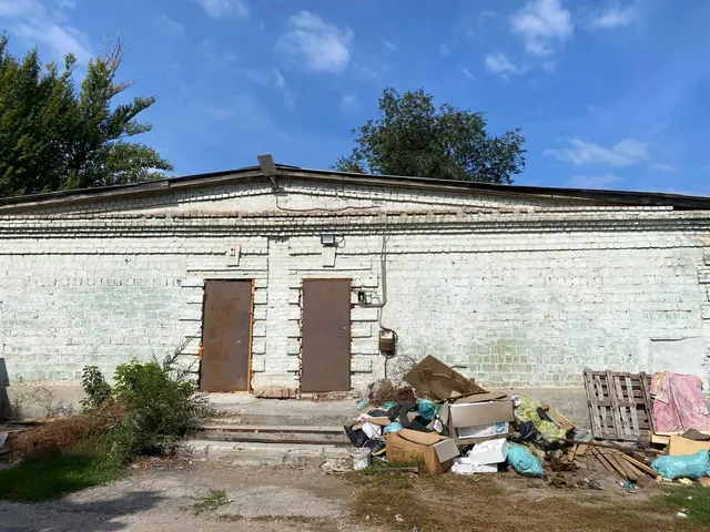 Нежилое здание площадью 216,1 кв.м с кадастровым номером 63:01:0739001:718 по адресу: Самарская область, г. Самара, Советский район, Заводское шоссе, д. 21