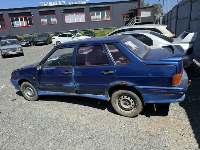 Автомобиль ВАз 21150, 2003 года выпуска, VIN XTA21150033402060, без государственного регистрационного знака 1шт Ключ для зажигания и ключ для дверей автомобиля ВАЗ 21150, 2003 года выпуска, VIN XTA21150033402060, без государственного регистрационного знака 1шт