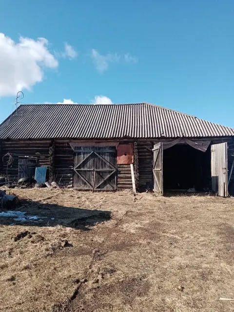 Нежилое здание (гараж) 1983 года завершения строительства