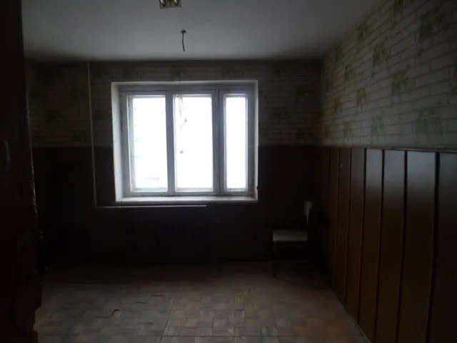 Помещение: нежилое помещение, назначение: нежилое, площадь              35,2 кв.м, этаж № 01, расположенное по адресу: Орловская область, г. Орёл,   ул. Ливенская, д. 48, пом. 167