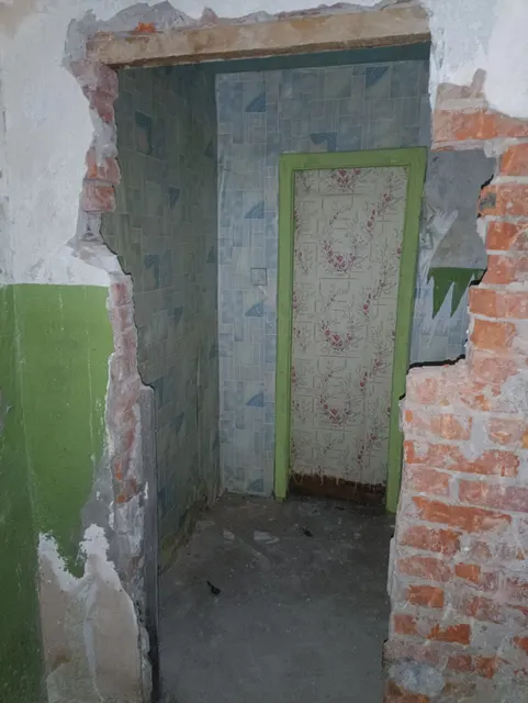 Нежилое помещение (подвал) общей площадью 200,5 кв. м, расположенное по адресу:Волгоградская область, г.Михайловка, ул. Б. Хмельницкого, дом № 11, пом. 3