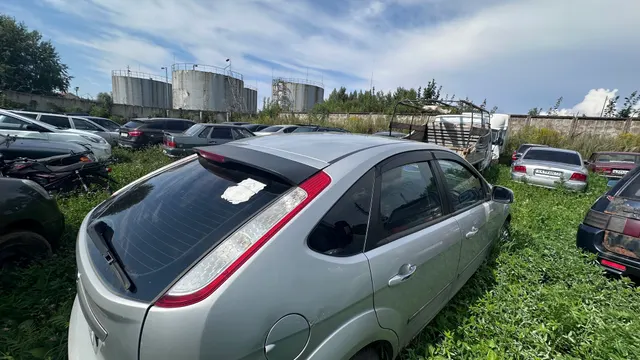 1. Автомобиль легковой Ford Focus с государственным регистрационным знаком М070У 21 рус,  (21-007280) 2. автомобиль марки "ВАЗ-21120" с государственным регистрационным знаком Е478 УМ 21 РУС, VIN номер ХТА21120030158204, 2003 года выпуска, (21-007287) 3. автомобиль марки ВАЗ-21102, без государственного регистрационного знака, VIN XTA21102020478398, белого цвета, 2001 года выпуска, (21-008587)...