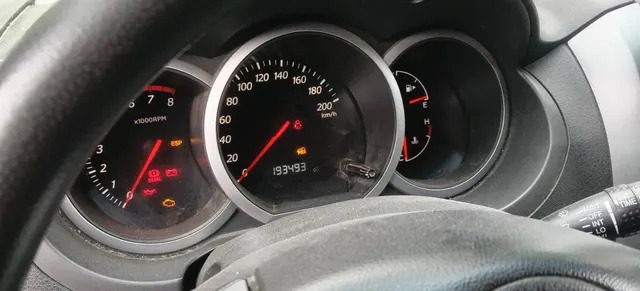 Транспортное средство Suzuki Grand Vitara, 2008 года выпуска, цвет - бежевый, VIN JSAJTD54V00310916, государственный номер A686AC83. Состояние ТС: повреждения и дефекты кузова, разбито зеркало и задний бампер.