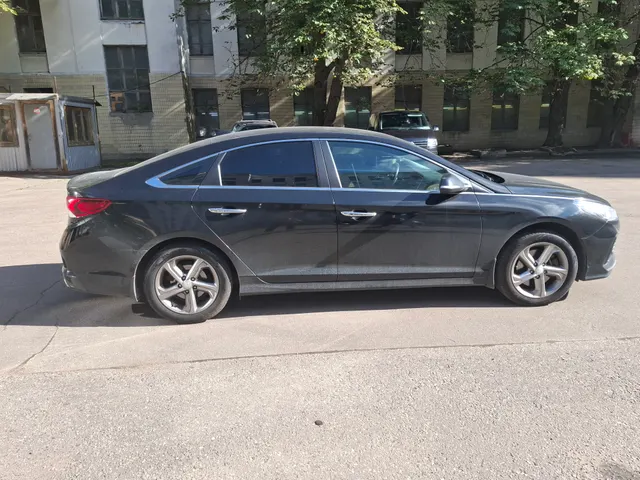 HYUNDAI SONATA (VIN XWEE341FBK0001043)