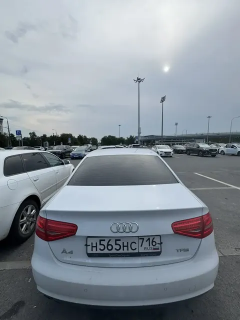 AUDI A4, 2015г.в., г/н: Н565НС716, VIN: WAUZZZ8K6FN053091. Начальная цена – 1 107 700,00 руб. (2266 (I), ООО "Производственно-стройная Фирма "ЭНЕРГОСТРОЙКОМПЛЕКТ".)