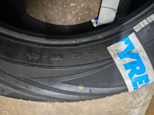 Автомобильная летняя шина Viatti Bosco A/T 265/60 R18