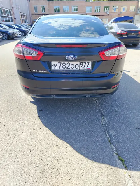 Легковой автомобиль
