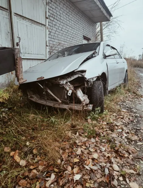 Автомобиль Лифан 214813, VIN X9W214813A0002072, 1 шт. Реализация в качестве годных остатков. + Мотоцикл ZID250, без г.р.з., VIN X1SM51031NC033423, 1 шт. Реализация по прямому назначению. Единый лот. Сопроводительные документы отсутствуют.