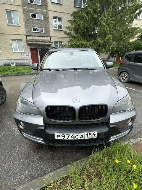Легковой автомобиль BMW Х5, 2007 г.в., г/н Р974СА154, VIN: 5UXFE43527LY82094, цвет серый (арест, повтор)
