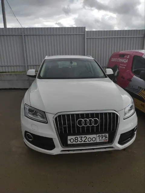 Легковой автомобиль AUDI Q5, 2015 года выпуска, идентификационный номер (VIN): WAUZZZ8R0FA098743, № кузова (прицепа): WAUZZZ8R0FA098743, шасси (рамы): отсутствует, мощность двигателя: 224 л.с., 165 кВт, объем двигателя: 1984 см. куб., цвет: белый, гос. номер О832ОО199