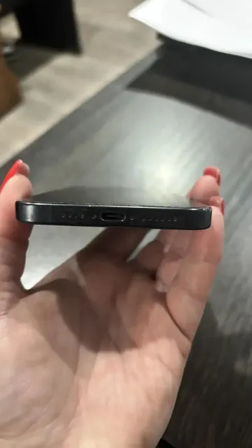 Мобильный телефон марки "Iphone 15 Pro MAX" 1 Штука (шт)