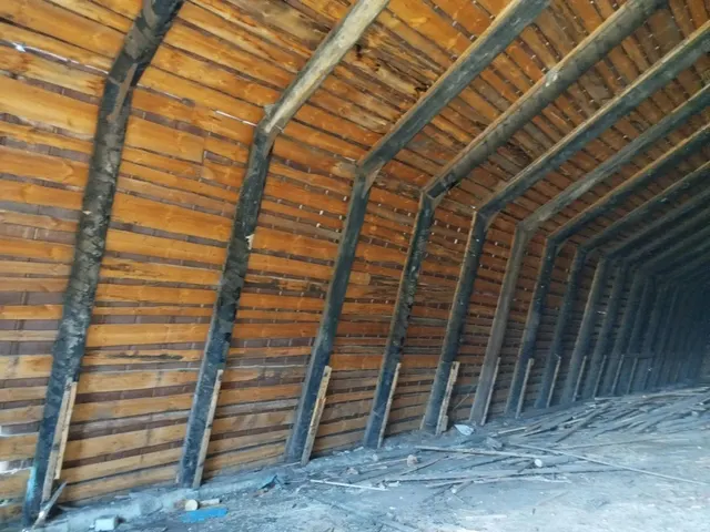 Сооружение с земельным участком