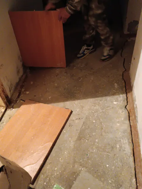 Помещение общей площадью 517,7 кв. м с кадастровым номером 86:07:0103008:3571 и доля 56/100 в праве на земельный участок с кадастровым номером 86:07:0103008:114, по адресу: Октябрьский муниципальный район, пгт. Октябрьское, ул. Ленина, д. 15, пом. 1