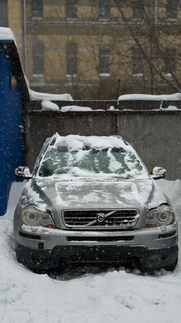 Автомобиль VOLVO XC 90 , 2008 г.в., г/н К695ОC178, VIN: YVICM716681486659, цвет серебристый, АКПП,. Автомобиль без двигателя (двигатель находится в салоне в разобранном состоянии).
