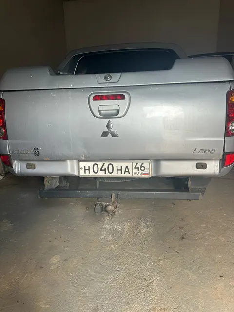 Грузовой бортовой автомобиль Mitsubishi, модель L200 2.5, 2012 года выпуска, цвет - серебристый, государственный номер Н040НА46, идентификационный номер (VIN) MMCJNKB40CDZ28965 (имущество обременено: арест, запрет на совершение регистрационных действий). Должник – ООО «Электростроймонтаж».