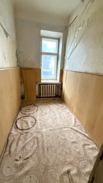 нежилое помещение № 22,  площадь 5,3 кв.м.,  кадастровый номер 66:02:0000000:7479, назначение: нежилое помещение; номер, тип этажа, на котором расположено помещение: этаж № 1, местоположение: Свердловская область, г. Кировград, ул. Свердлова, д. 53а