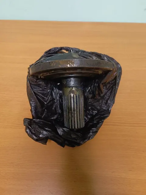 Фланец ступицы — 1 шт.