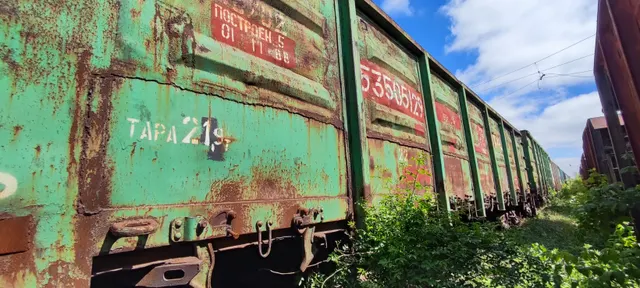 4-осные полувагоны с люками в полу без тормозной площадки