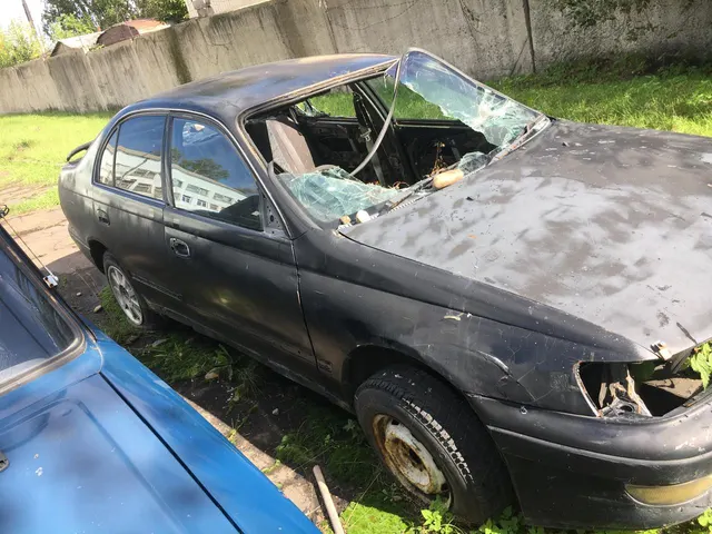 Автомобиль марки "Тойота Корона", гос номер знак У138ХХ 38, 1992 г.в.
