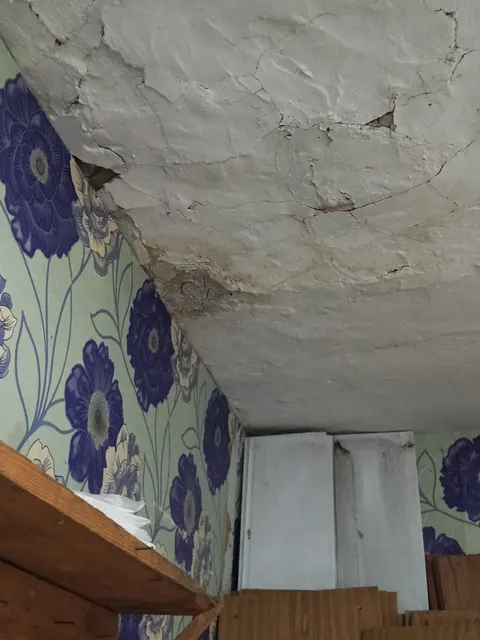 Жилое помещение — квартира, расположенная по адресу: Кемеровская область - Кузбасс, Гурьевский муниципальный округ, п.Лесной, ул.Северная, д.10, кв.1, кадастровый номер 42:02:0110020:676, общей площадью 22,3 кв.м., реестровый номер 004.2599.