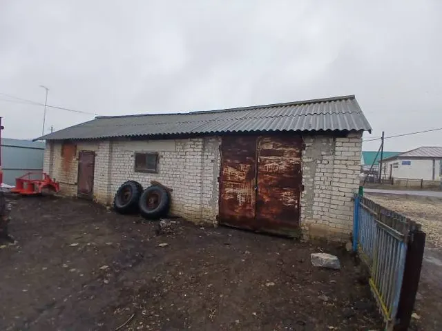 Здание электроцеха с земельным участком