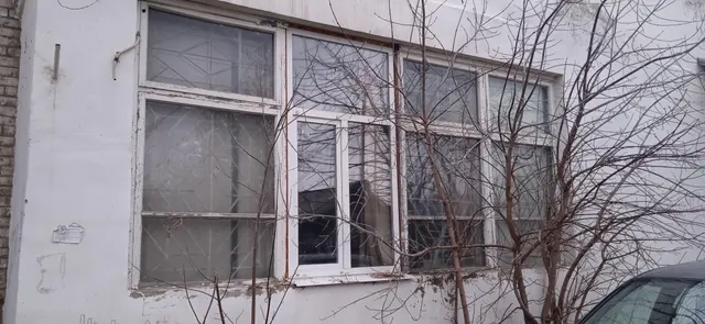 Нежилое помещение на земельном участке. Адрес (местонахождение) объекта: Свердловская обл., г. Красноуфимск, ул. Пролетарская, дом 60