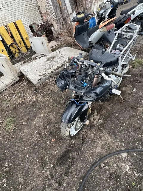 Мотоцикл марки "Сузуки GSX -R1000"Не на ходу
