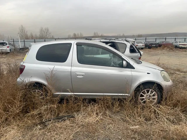 Транспортное средство марки «Toyota Vitz», 2000 г.в.,  с государственным регистрационным номером В550ВК17.