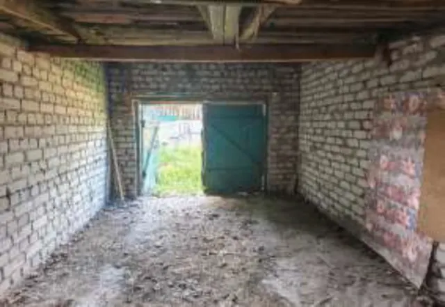 Земельный участок площадью 22 кв.м. и здание гаража площадью 17,2 кв.м., расположенные по адресу: Липецкая область, Грязинский муниципальный округ, село Плеханово, улица Корсакова, строение 6