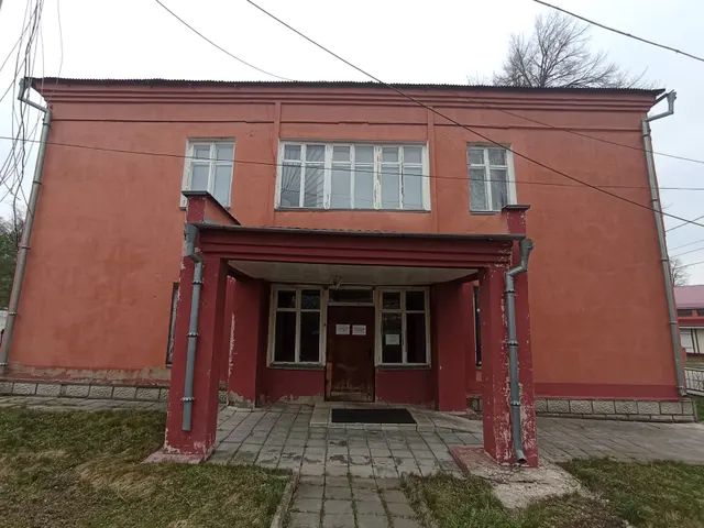 Земельный участок с кн 57:23:0010201:13, по адресу: Российская Федерация, Орловская область, р-н Колпнянский, пгт. Колпна, ул. Торговая, д. 3, РНФИ П11580000170, с расположенными на нем объектами недвижимого имущества: нежилое здание с кн 57:23:0010201:398, РНФИ П12580000177; нежилое здание с кн 57:23:0010201:397, РНФИ П12580000178; движимое имущество, РНФИ П23580003348, П25770001292