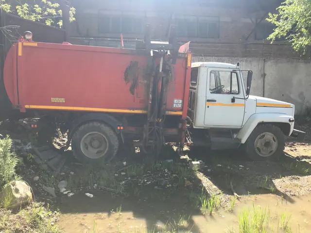 Реализация по прямому назначению: Автомобиль КО 440-2, 2012 года выпуска, кузов № 330700С0202104 (ключи и ПТС в наличии)