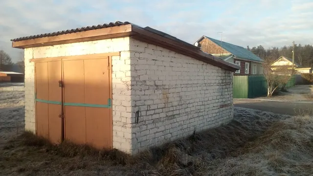 продажа нежилого здания гаража с земельным участком по адресу: Владимирская область, Ковровский район, с.Павловское, ул.Советская д.9а