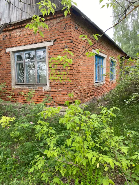 Нежилое здание площадью 138,2 кв.м с кадастровым номером 71:05:010405:1351, расположенное по адресу: Тульская область, Веневский район, п. Мордвес, ул. Володарского, д. 14, с земельный участок площадью 660 кв.м с кадастровым номером 71:05:060203:96