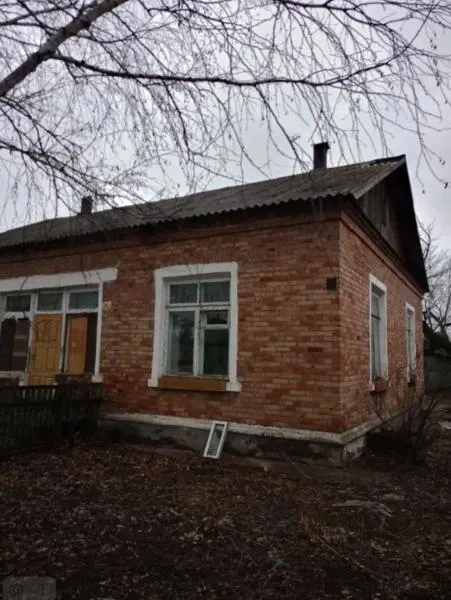 Земельный участок с кадастровым номером 02:02:100122:81 с расположенными на нем объектами недвижимого имущества – семенной инспекции с кадастровым номером  02:02:100122:474, склада с кадастровым номером 02:02:100122:477 по адресу: Местоположение установлено относительно ориентира, расположенного в границах участка. Почтовый адрес ориентира: Республика Башкортостан, р-н. Альшеевский, с/с. Раевский, с. Раевский, ул. Ленина, д. 179