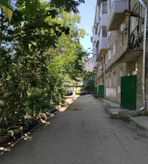 Нежилые помещения в здании (жилой дом, лит. 1), эт. цокольный, пл. 455,5 кв.м., кад.№ 25:31:010211:11699, адрес: Приморский край, г. Находка, ул. Пограничная, д. 19, пом. I, соб-к ООО "Хозяюшка" ИНН 2508021808 (имеются обременения: Определение Находкинского городского суда ПК от 14.10.2019)