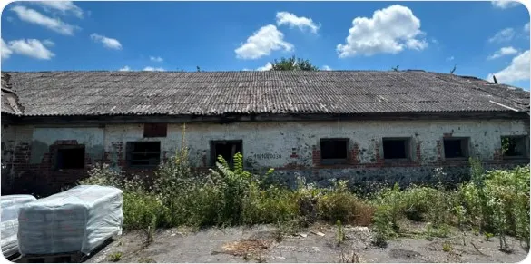 Продажа находящихся в федеральной собственности объектов недвижимого имущества общей площадью 938,6 кв.м. (кадастровые номера: 15:08:0100137:32, 15:08:0100137:33, 15:08:0100137:35), одновременно с находящимся в федеральной собственности земельным участком площадью 1 830 кв.м. (кадастровый номер 15:08:0100137:184), по адресу: Республика Северная Осетия - Алания, Пригородный район,  с. Михайловское, ул. Р.Люксембург, 3 «А», на котором расположены такие объекты недвижимого имущества.
